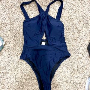 CUPSHE Size Medium— NWT